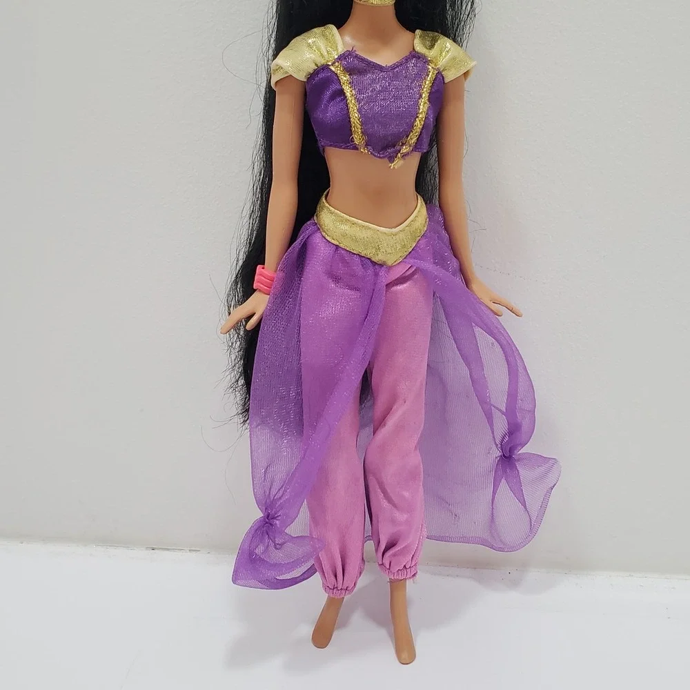 2010‎ 7 Doll Ultimate Disney Princess Collection (Jasmine Doll Only) W/ Outfit